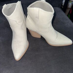 Women's Cream Western Ankle Boots